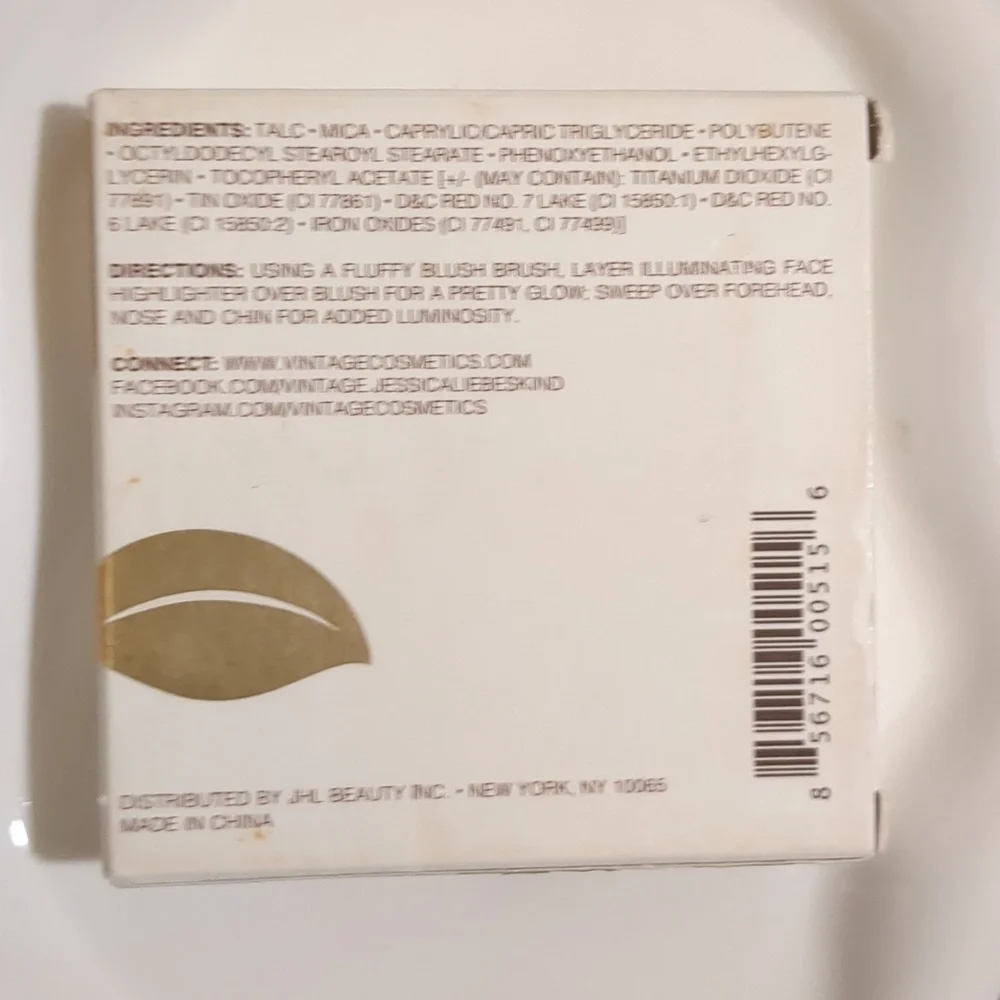 Illuminating Face Highlighter